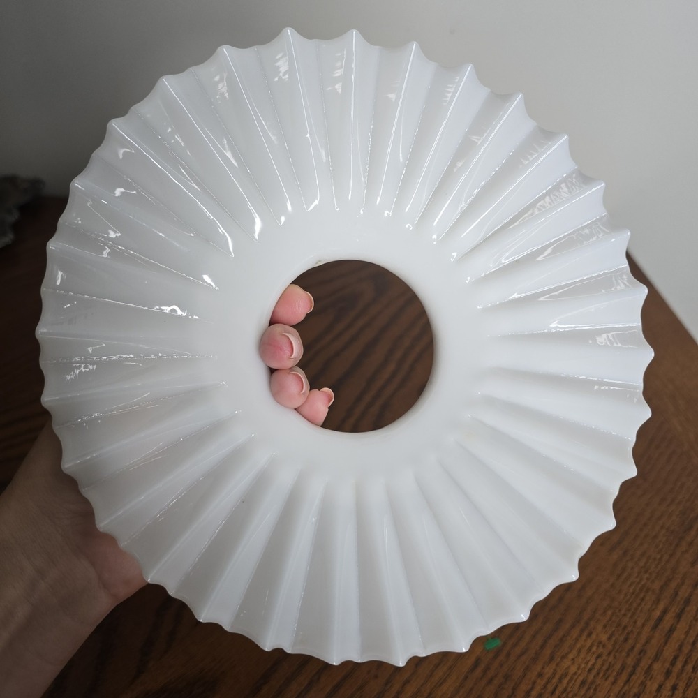 Antique Victorian White Milk Glass Ruffled Petticoat Oil Lamp Shade 8" OD - Picture 5 of 8